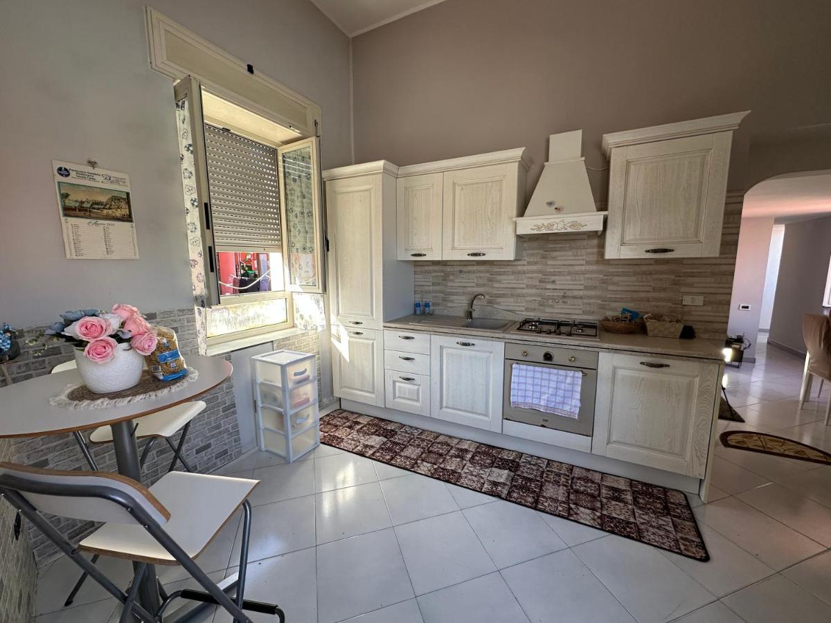 Appartamento Scugnizzella Holiday House Napoli Esterno foto