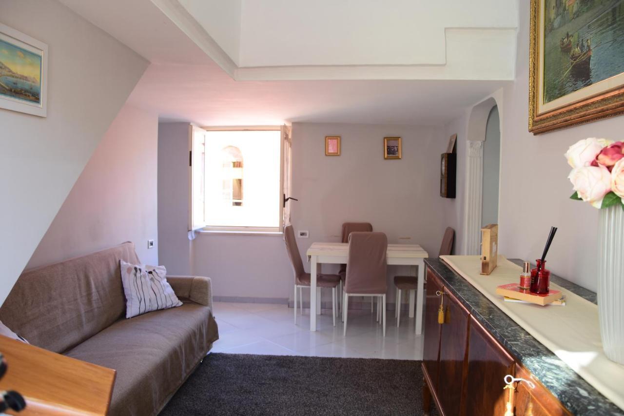 Appartamento Scugnizzella Holiday House Napoli Esterno foto