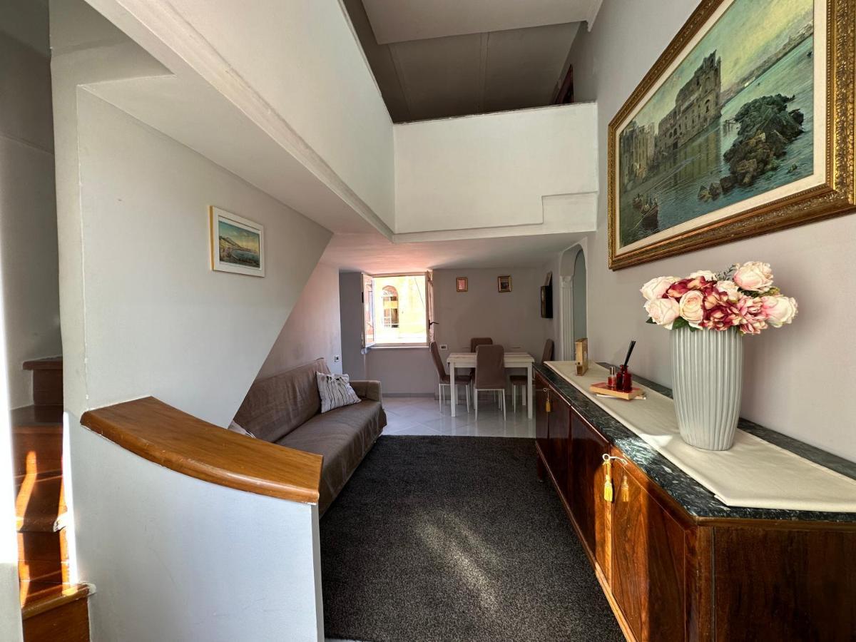 Appartamento Scugnizzella Holiday House Napoli Esterno foto