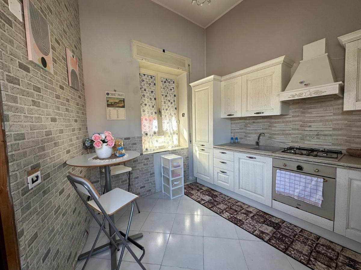 Appartamento Scugnizzella Holiday House Napoli Esterno foto