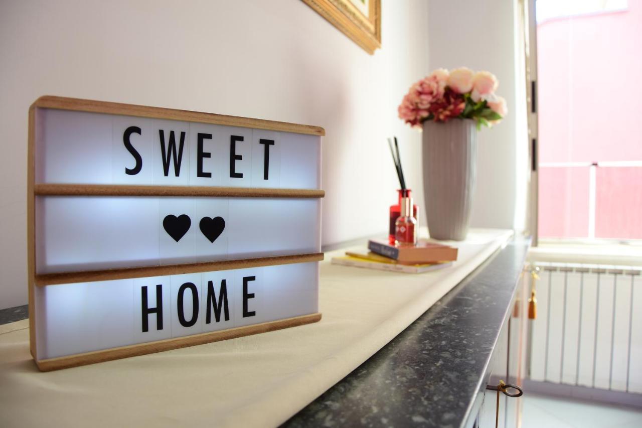 Appartamento Scugnizzella Holiday House Napoli Esterno foto