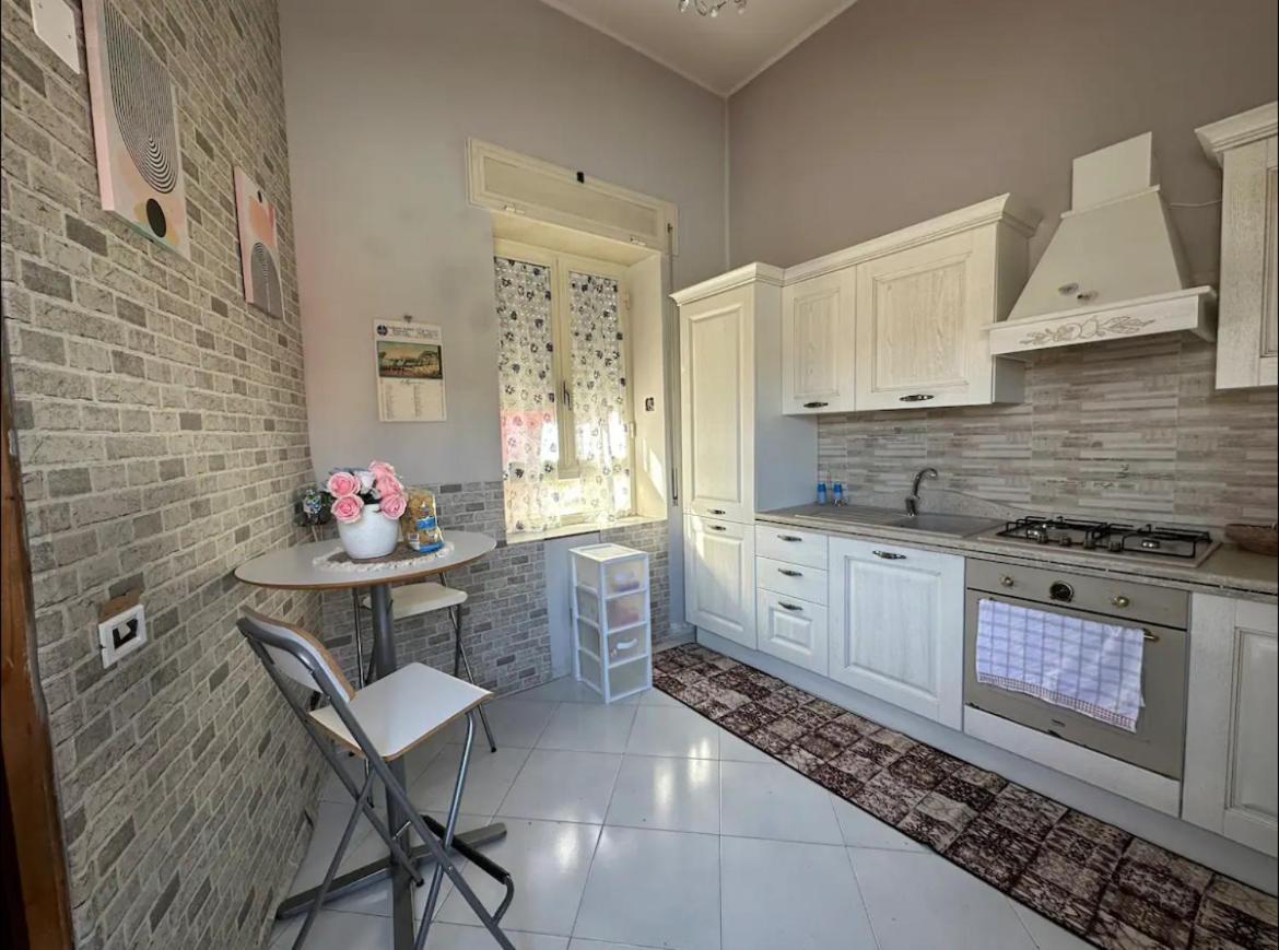 Appartamento Scugnizzella Holiday House Napoli Esterno foto